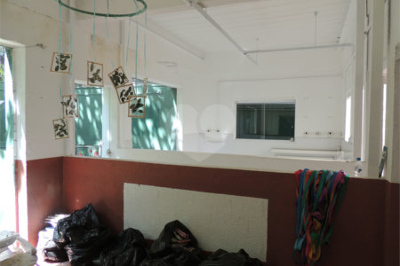 Excelente Casa Térrea Comercial em Região Nobre !!!