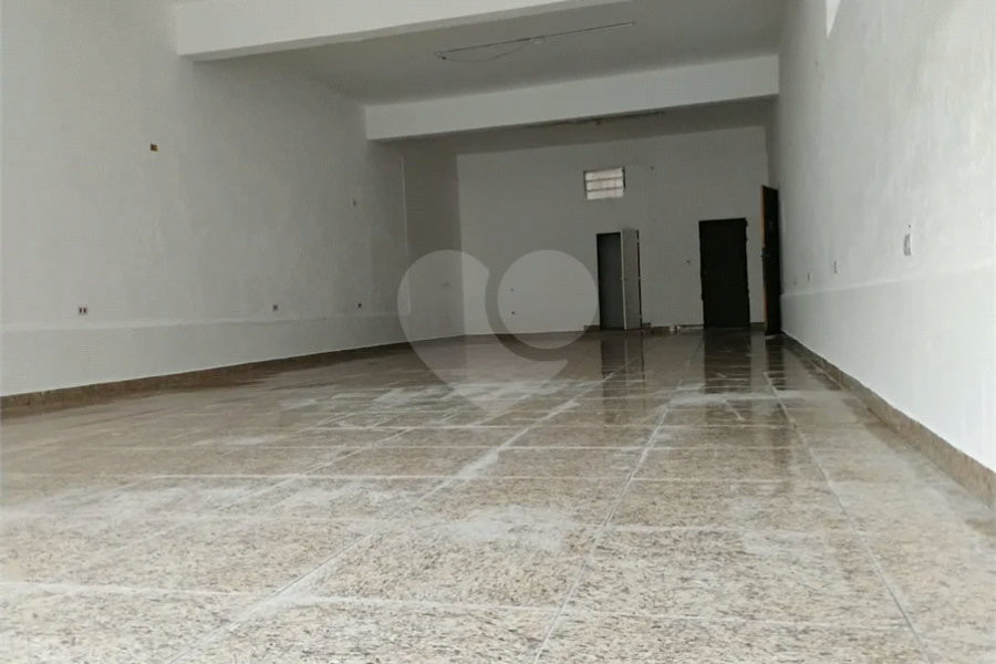 Excelente Loja Comercial na Vila Santa Catarina!!!