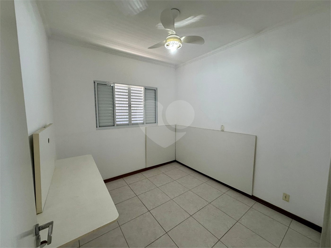 Casa á venda, com 3 dormitórios, no bairro Planalto paraíso em São Carlos.