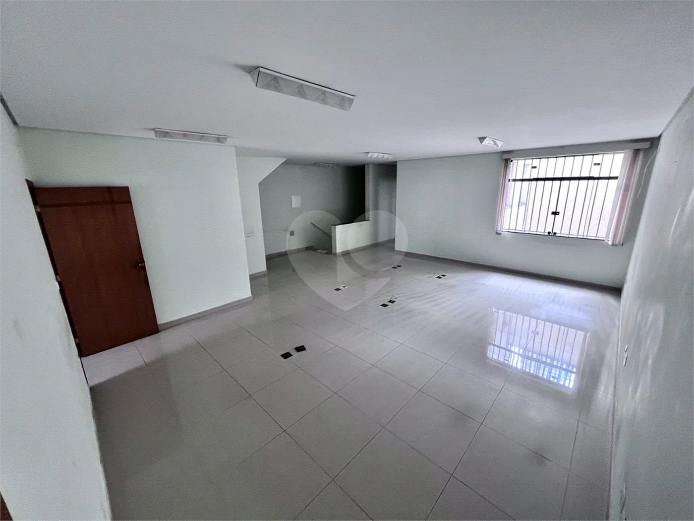 Prédio Comercial de Alto Padrão - 253m², 5 Salas, 5 banheiros , 3 Vagas , à venda na Moóca
