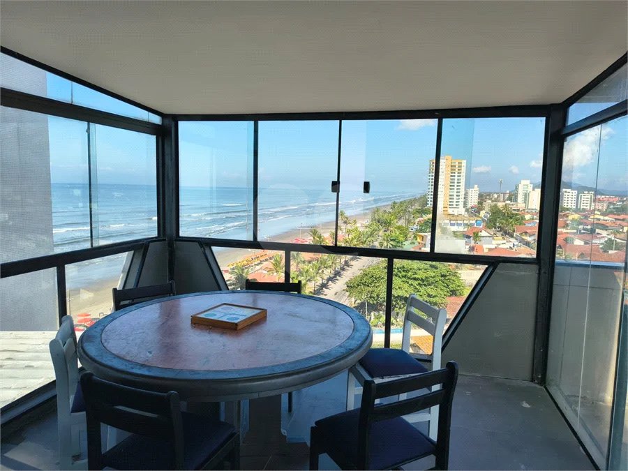 Cobertura em Mongaguá, com vista maravilhosa para o Mar, com hidromassagem