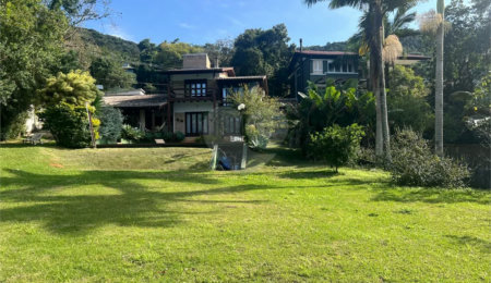 SOBRADO FRENTE LAGOA - VISTA LIVRE
