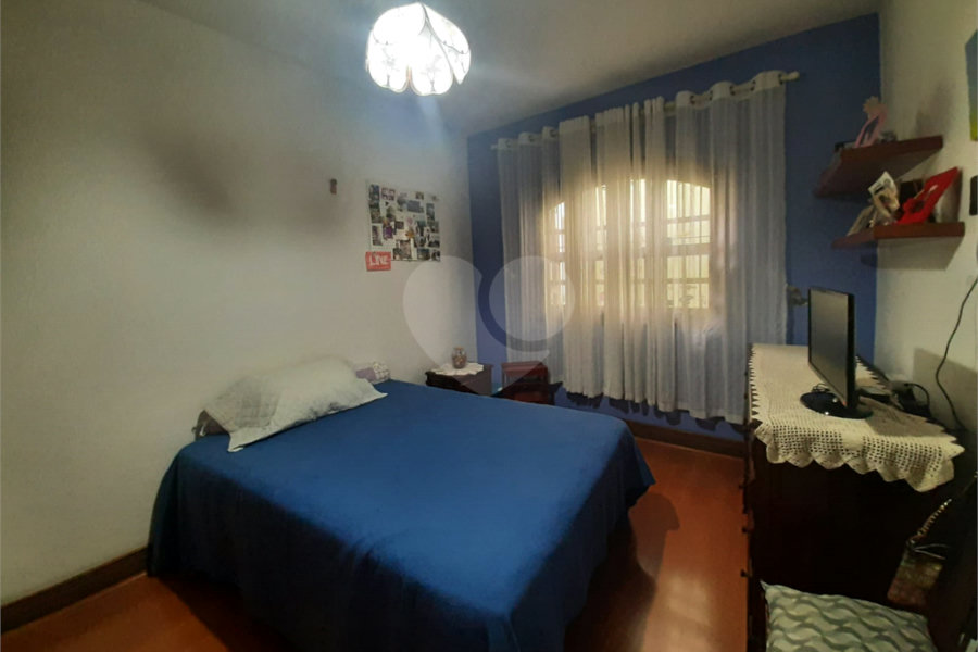 Casa térrea assobradada em rua fechada no Mandaqui - 3 quartos, 1 suite, 3 vagas