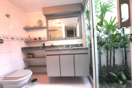 Casa para alugar com 4 quartos, sendo 2 suítes,  em Alto da Boa Vista, São Paulo, SP