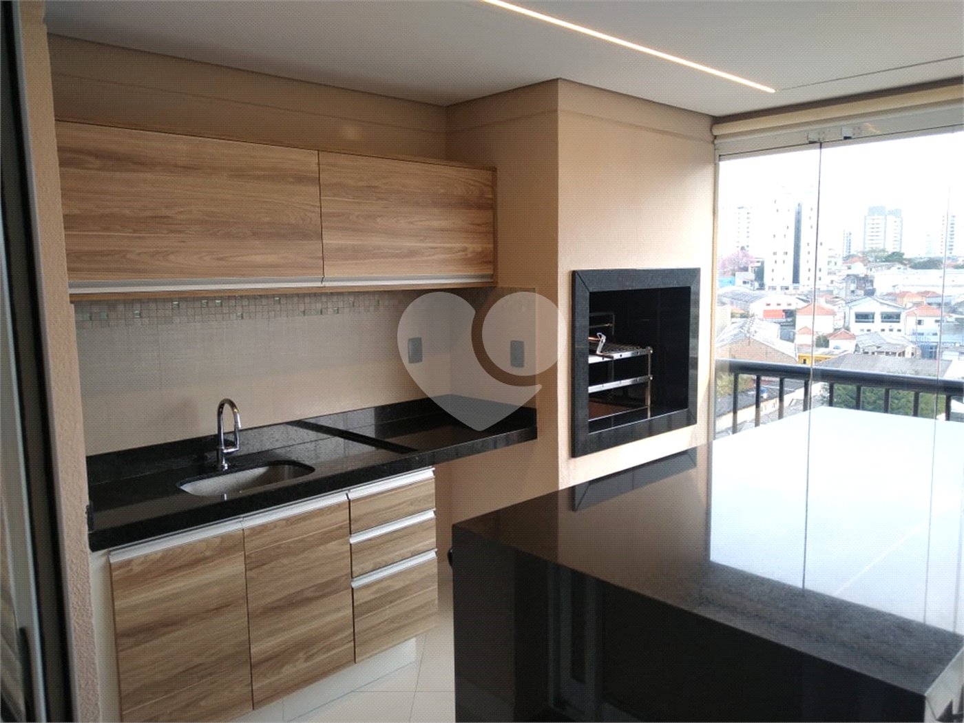 Apartamento 3 suítes, varanda gourmet, 3 vagas em Condomínio Clube na Mooca