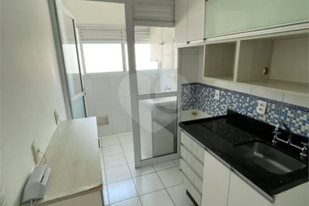 Apartamento no Belém de 52m2 com 2 dorms, 1 suíte, 2 banheiros, 1 vaga. Estuda permuta.