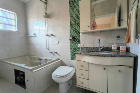 Sobrado à venda com 3 quartos, sendo 1 suíte, em Vila Polopoli, São Paulo - SP