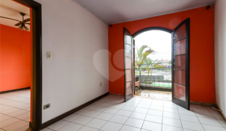 Sobrado à venda ou para alugar com 4 quartos, sendo 1 suíte, em Campo Belo, São Paulo, SP