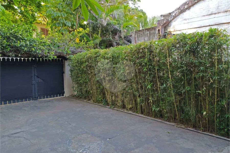Casa com 4 quartos á venda em Brooklin, São Paulo - SP ou um novo projeto.