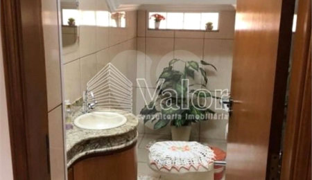 Casa à venda com 3 quartos, sendo 1 suíte,  em Jardim Alvorada, São Carlos, SP