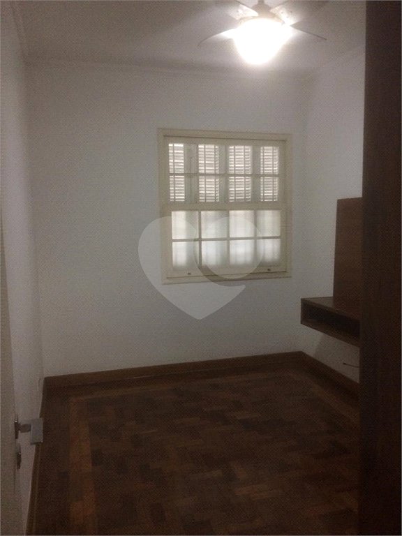 Apto com 99m 3 dorm 1 suite 2 banheiros com 1 vaga de garagem