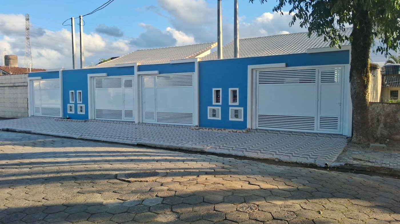 🏡 CASA COM PISCINA NO JARDIM MARABÁ – MONGAGUÁ