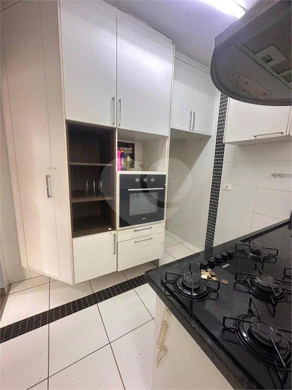 Casa de Condomínio com 3 Quartos e 2 banheiros à Venda, 311 m² por R$ 750.000