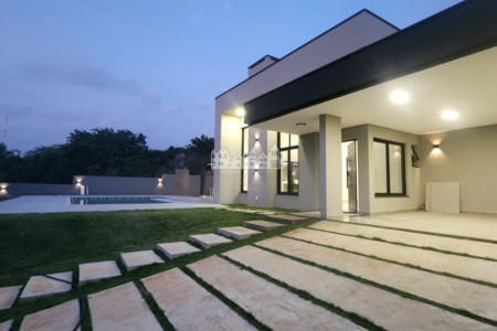 Casa à venda com 3 suítes em Vila Dom Pedro, Atibaia, SP
