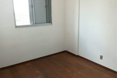 APTO À VENDA COM PREÇO ABAIXO DO MERCADO, PROX. AV. DO RIO PEQUENO C/ 02 DORMS, 01 VAGA COBERTA.