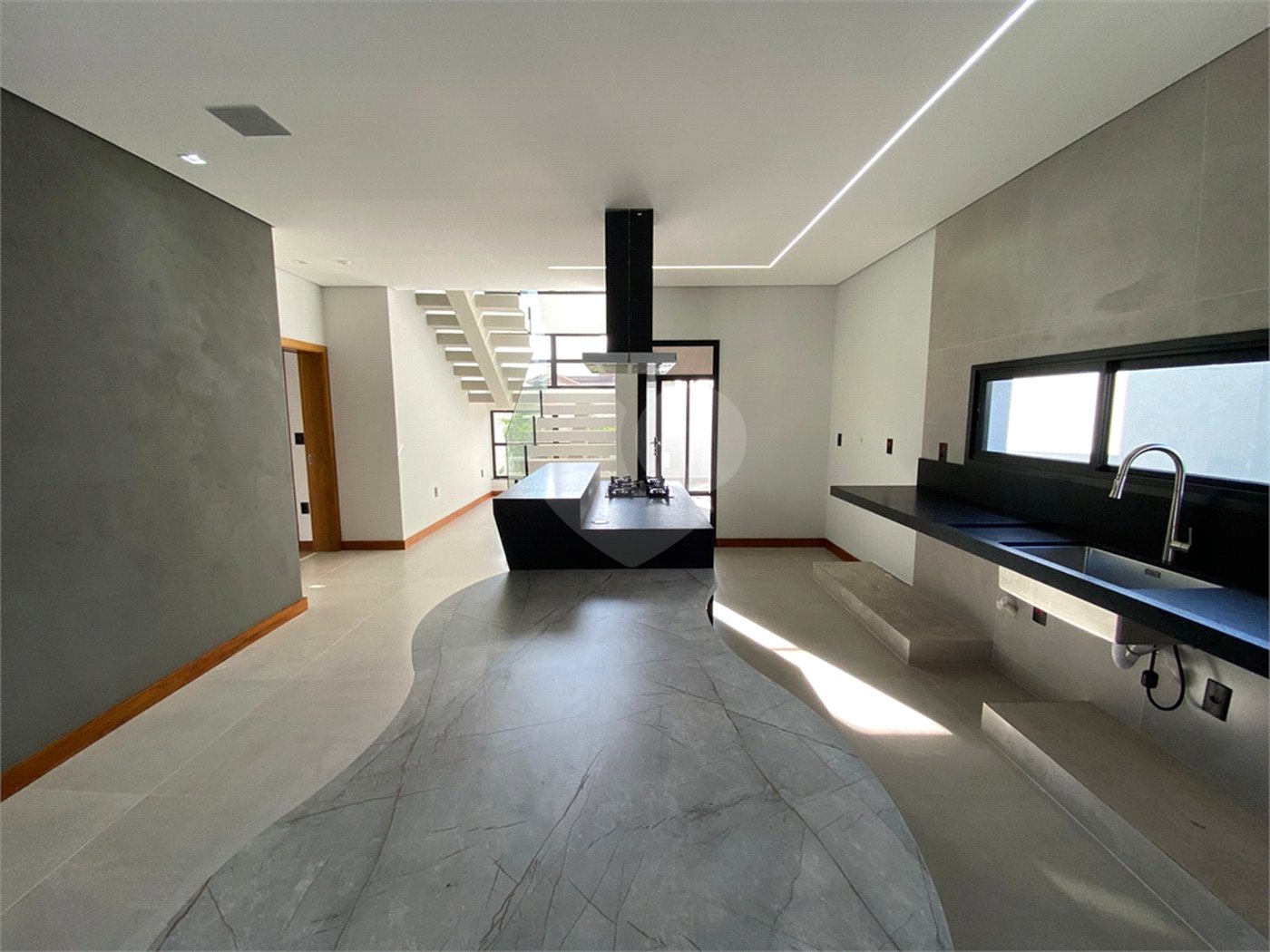 Casa à Venda no Condomínio Damha II