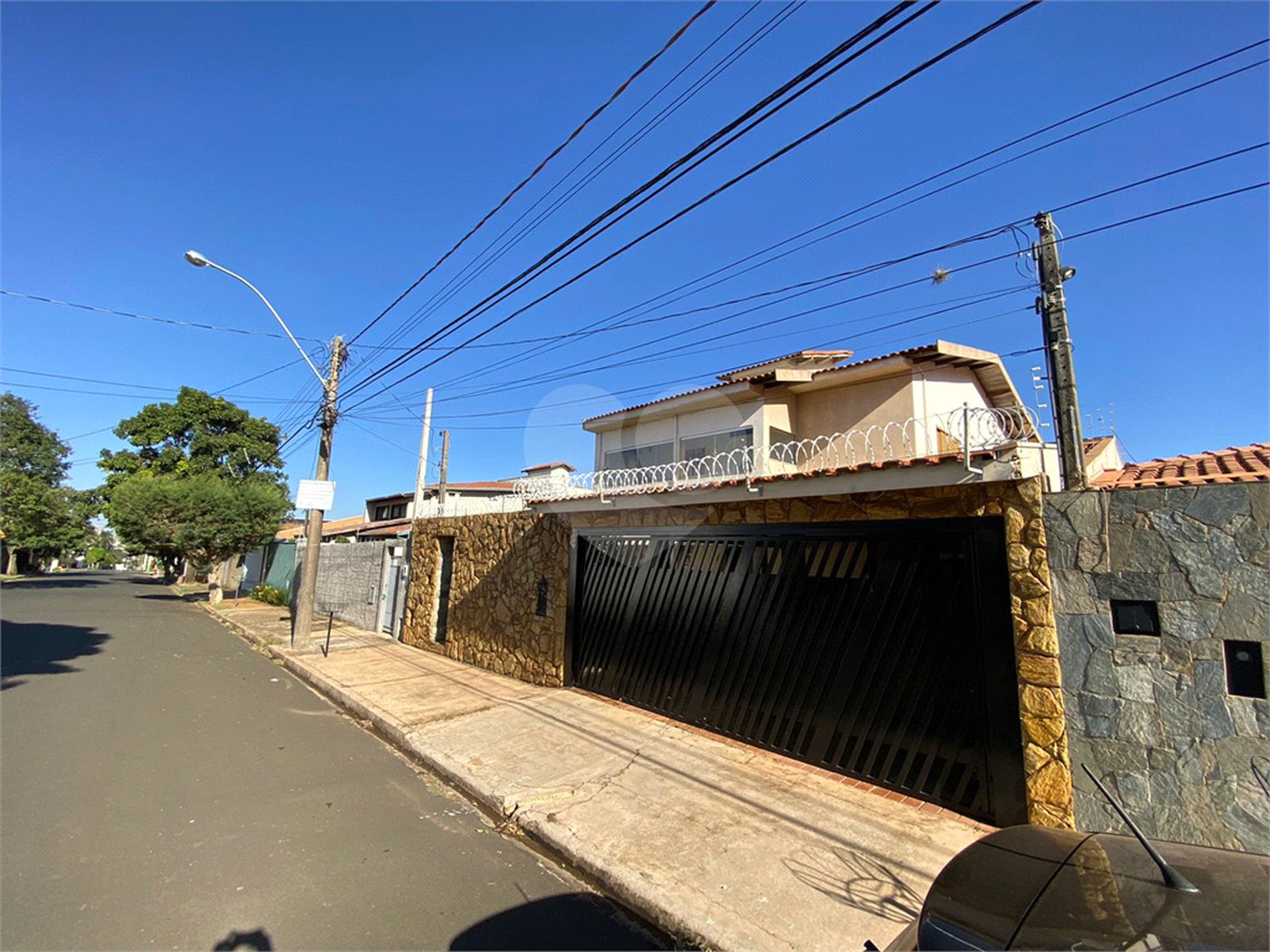 Casa/sobrado para venda com piscina no Santa Felícia Jardim