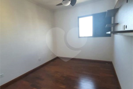 Apartamento Cobertura, no Condomínio Porto Sol.