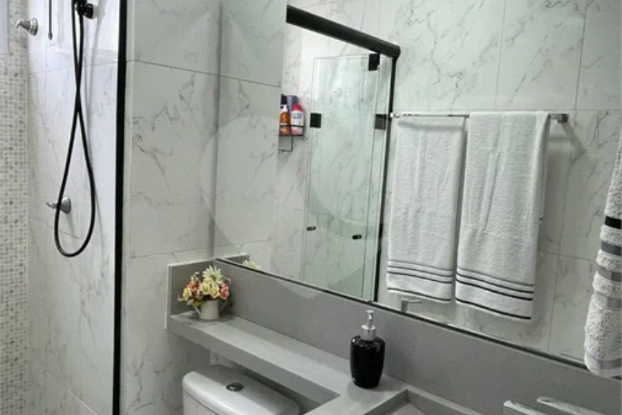 Apartamento a Venda com 2 Dormitórios Jaraguá / SP