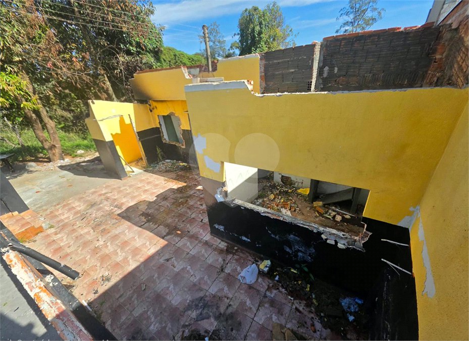 Terreno 240m² Vila Nery