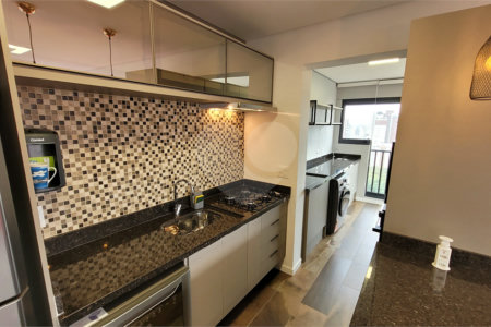 Apartamento de 2 quartos mobiliado à venda no Paraíso