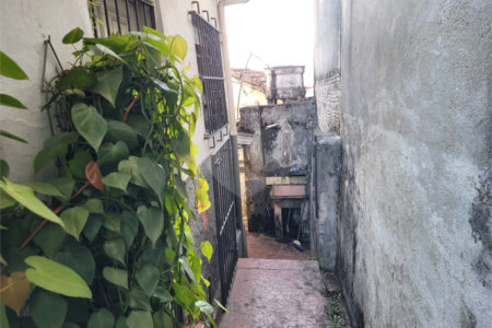 Casa na região do alto da Mooca com 242m² de área total.