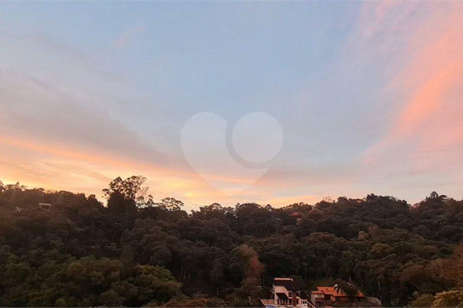 Casa à venda com 3 suítes no condomínio Alpes da Cantareira, Mairiporã - SP