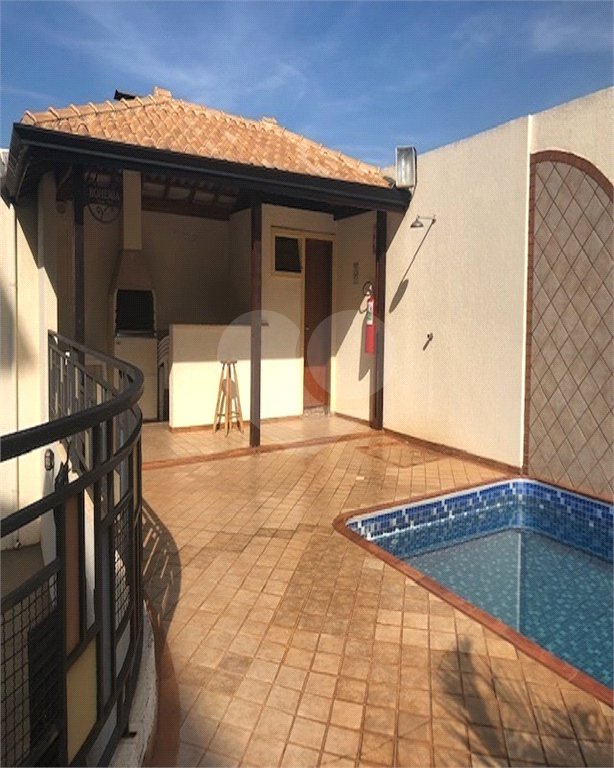 Apartamento no Condomínio Residencial Piet Mondrian.