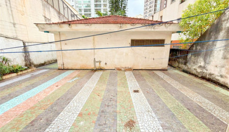 Casa Térrea à venda ou para alugar com 3 quartos, sendo 2 suítes,  em Vila Mariana, São Paulo, SP