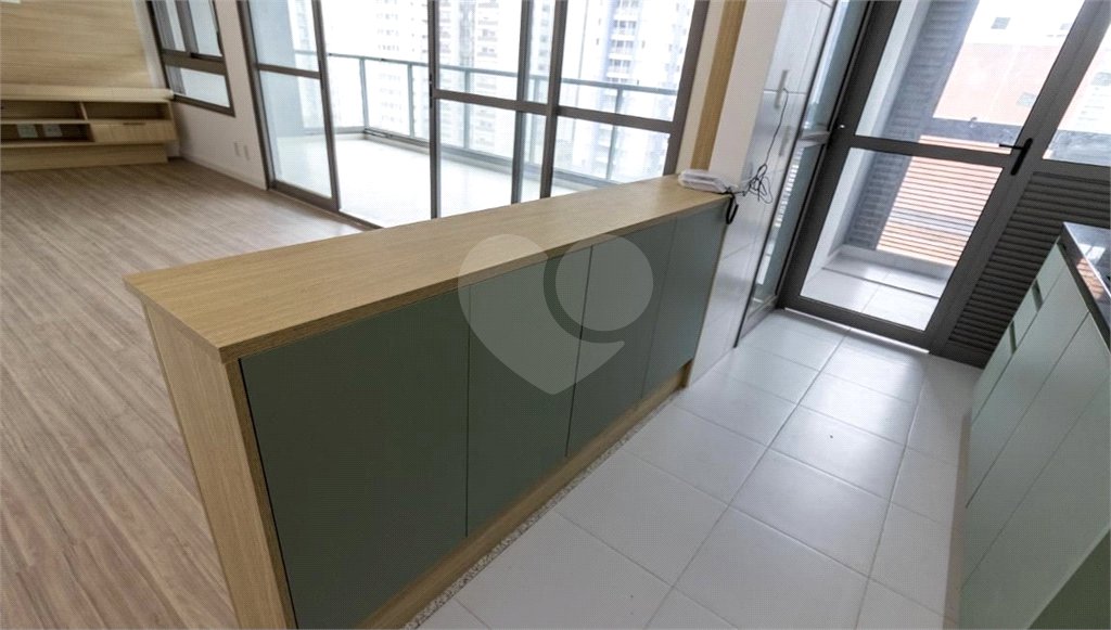 Apartamento à venda ou para alugar com 2 suítes em Vila Olímpia, São Paulo, SP