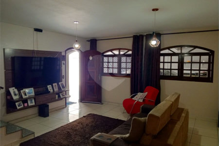 Casa 3 Quartos 250m Arujá - SP