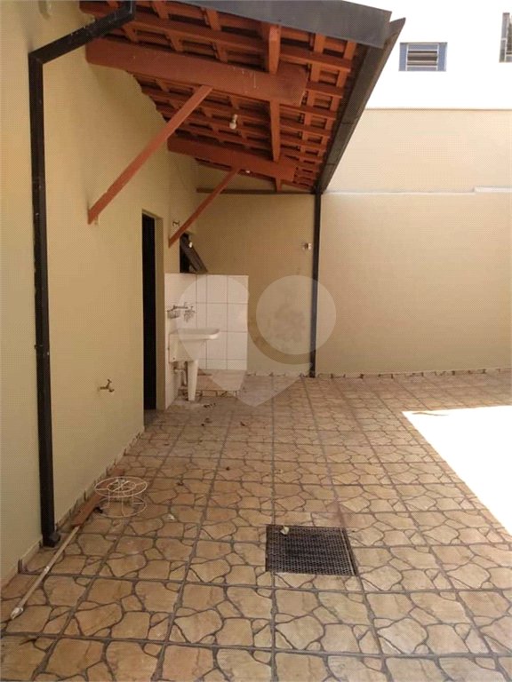 Casa com salão comercial para venda no Jardim Cruzeiro do Sul