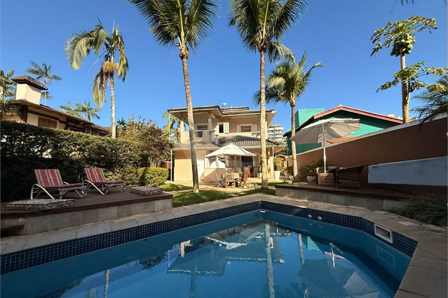 Casa à venda com 4 suítes em Riviera de São Lourenço, Bertioga, SP