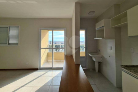 Apartamento no Condomínio Via Campus.