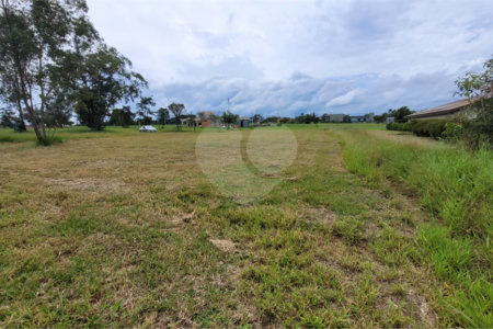 Loteamento Residencial no Condomínio Vila Pinhal do Broa.