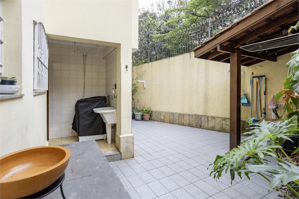 Sobrado à venda com 3 suítes em Butantã, São Paulo, SP