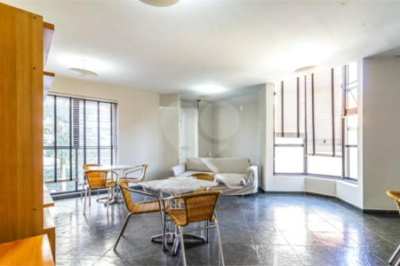 Cobertura duplex com 90 m², perfeita para quem busca conforto, privacidade e uma excelente localização.