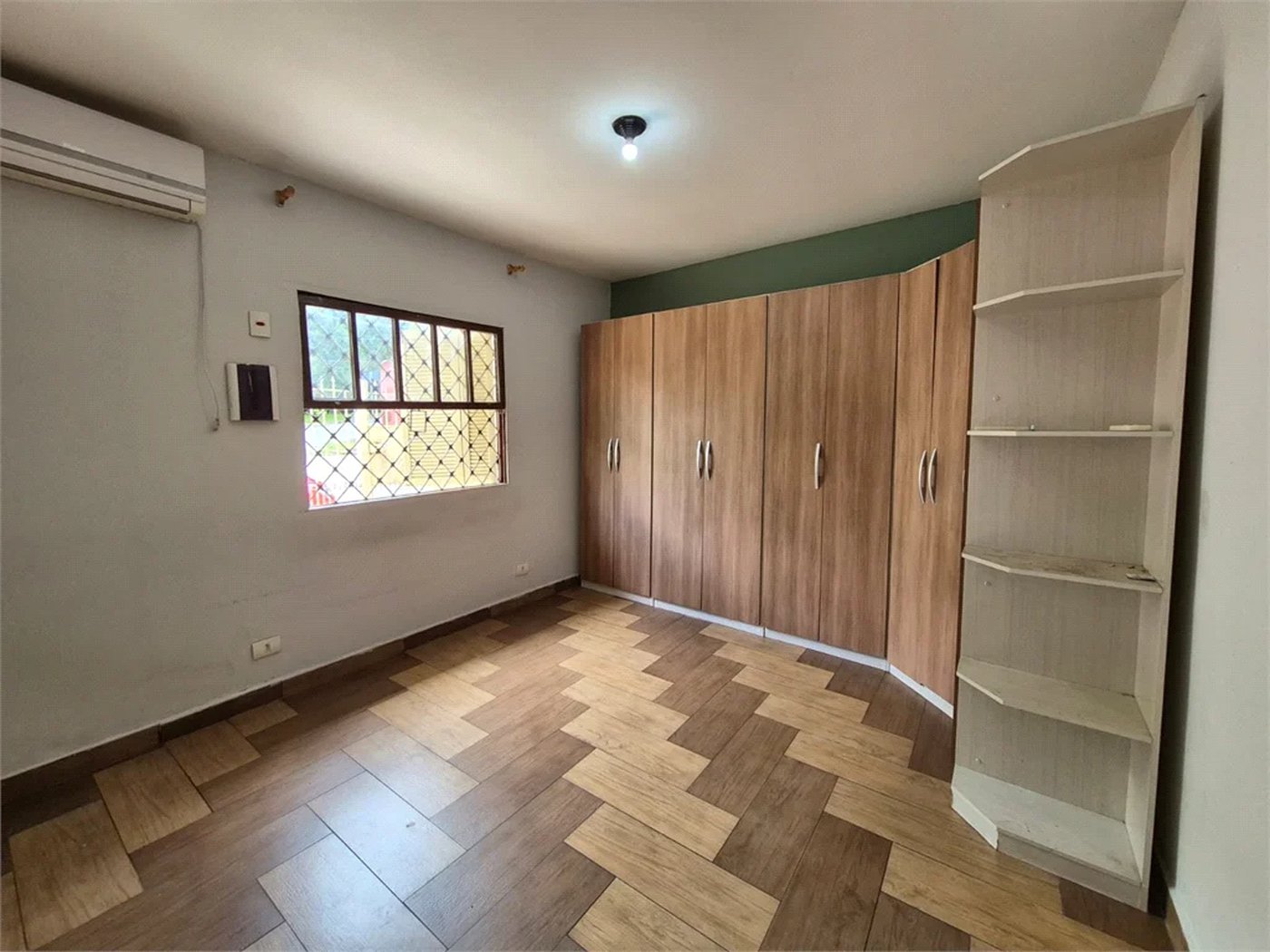 Casa à venda com 2 quartos em Jardim Pinheiros, São Paulo, SP