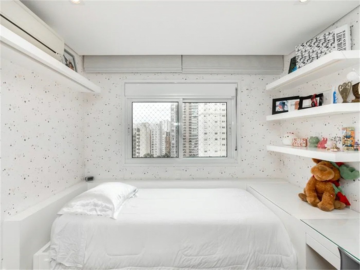 Apartamento à venda com 3 suítes em Vila Mariana, São Paulo, SP