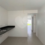 Casa duplex com 4 quartos, piscina e área gourmet, em condomínio com lazer completo e localização estratégica ao lado do Park Shopping.