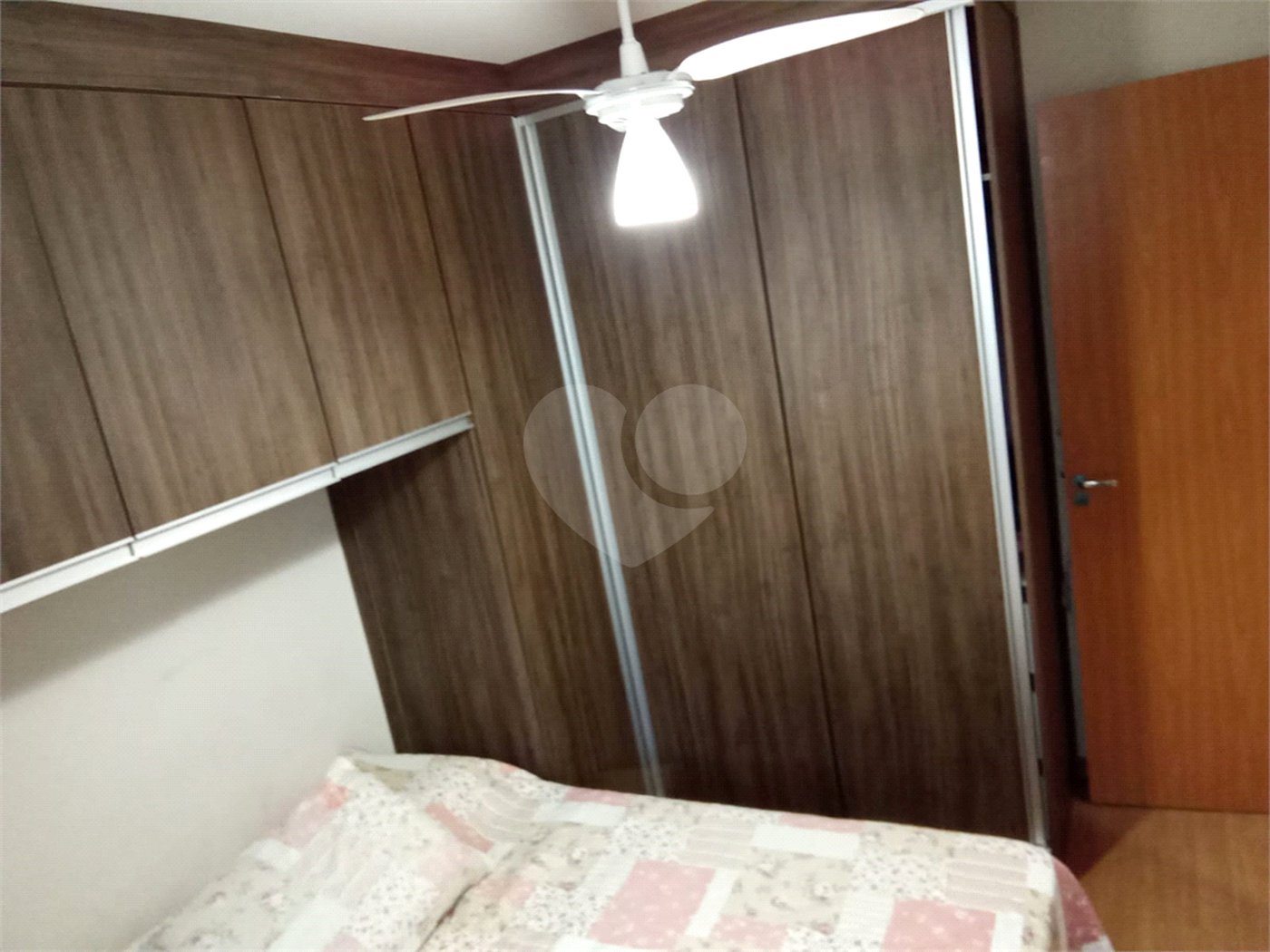 Apartamento no Condomínio Mont Everest.