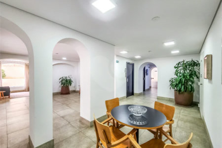 Apartamento à venda com 3 quartos, sendo 1 suíte, em Brooklin, São Paulo, SP