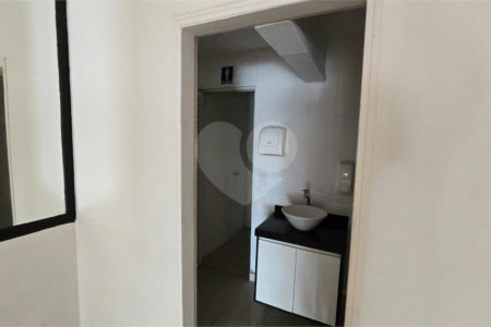 Salão 110m² comercial na Lucas Nogueira Garcez - Atibaia- SP
