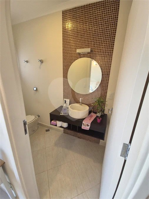 Belíssima Residência de 267 m² com Lazer Privativo no Condomínio Terras do Oriente – Valinhos