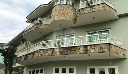 Casa quatro dormitórios bairro do City America