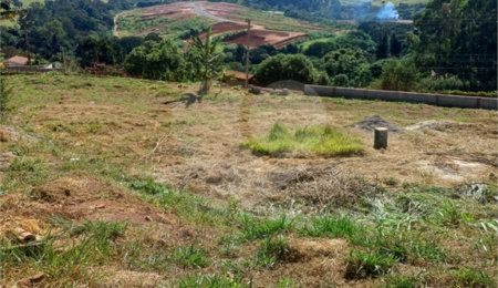 Terreno à venda no Centro, Piracaia, SP