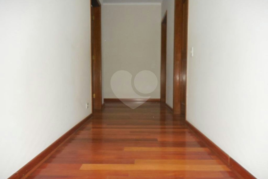 JARDIM FRANÇA MARAVILHOSA RESIDENCIA térrea à venda com imenso espaço verde!!