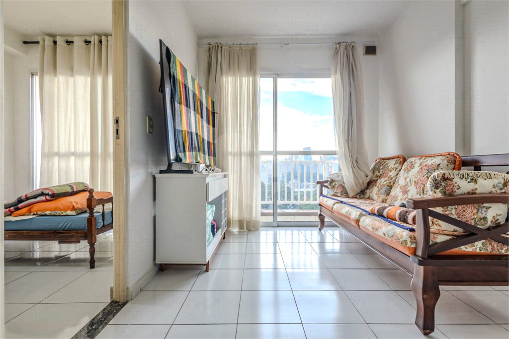 Praticidade e Localização Estratégica no Brás: Apartamento de 32 m² para Venda!