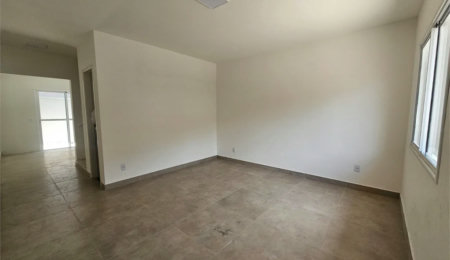 Casa à venda com 2 suítes em Jardim Pinheiros, São Paulo, SP