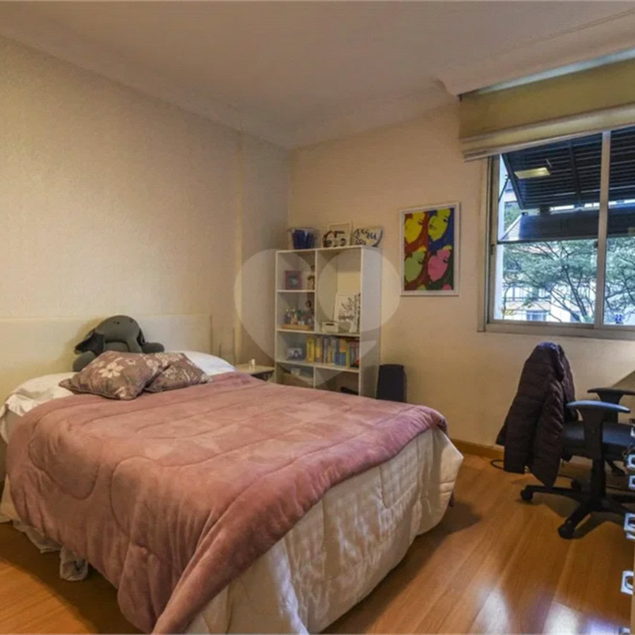 Sobrado a venda com 125 m² - 3 quartos e 2 vagas.